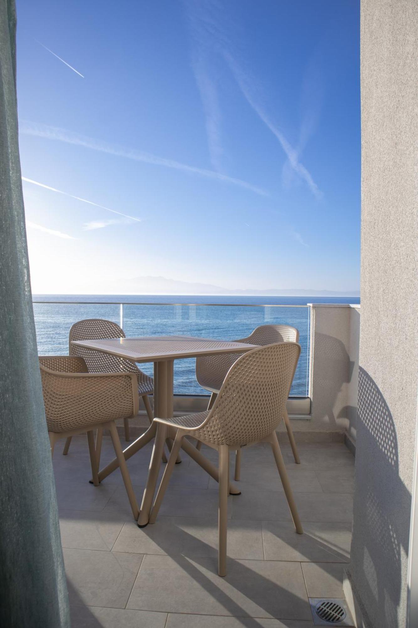 Olive & Sea Luxury Suites 斯卡拉索提罗斯 外观 照片