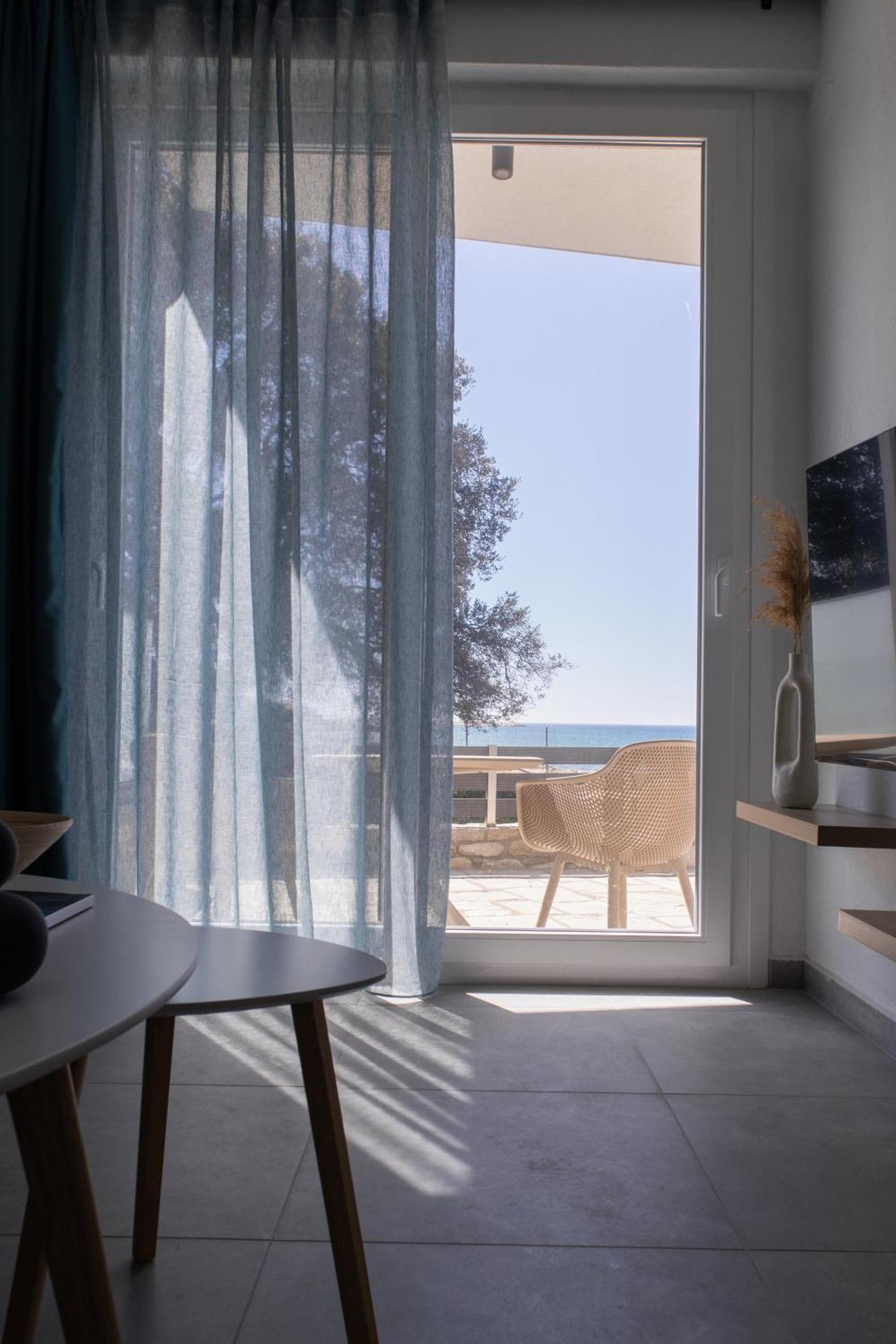 Olive & Sea Luxury Suites 斯卡拉索提罗斯 外观 照片